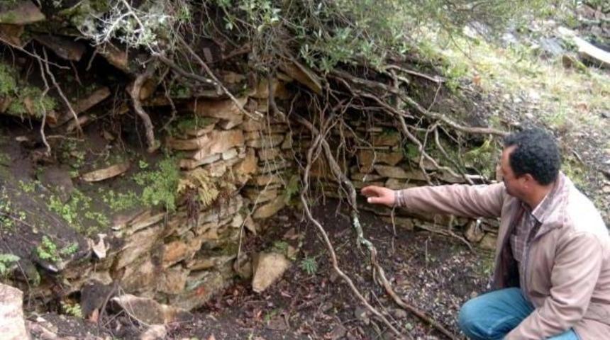 Kazdağları'ndaki Eski Yerleşim Yeri Gizemini Koruyor