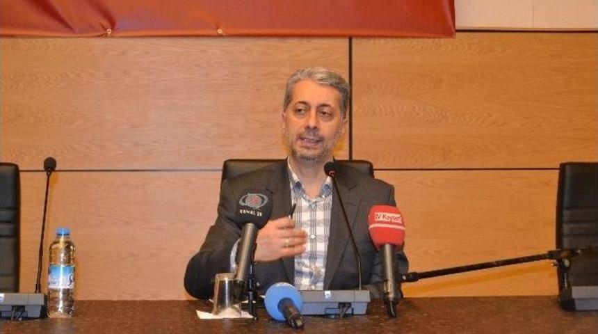 Yıldız Teknik &Uuml;niversitesi Sosyoloji B&ouml;l&uuml;m Başkanı Prof. Dr. Bedri Gen&ccedil;er: