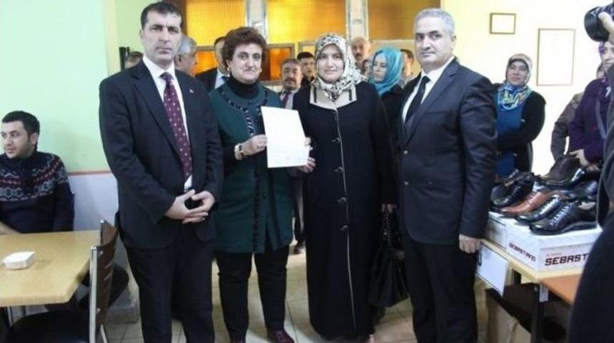 66 Kursiyere Sertifka Verildi