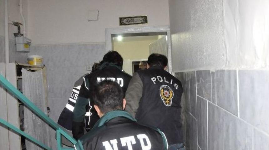 Narkotim&rsquo;den İlk Operasyon: 15 G&ouml;zaltı
