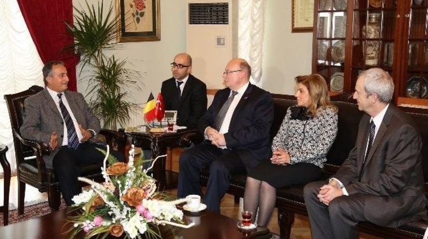 Bel&ccedil;ikalı İşadamlarından B&uuml;y&uuml;kşehire Ziyaret