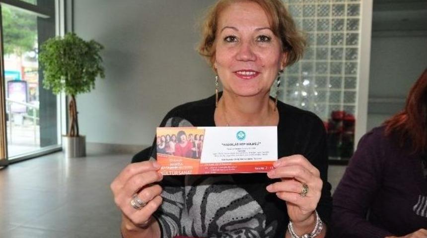 &lsquo;kadınlar Hep G&uuml;lmeli&rsquo; Oyununun Geliri &Ouml;ğrencilere