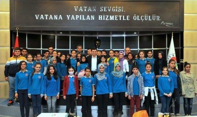 70 Projenin Yarısı Çocukların