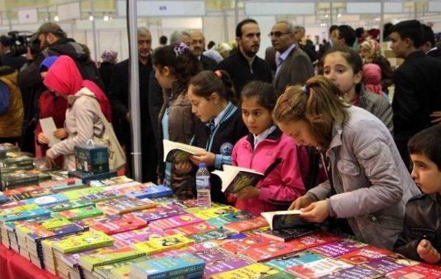 Kahramanmaraş'ta Kitap Fuarı Açıldı