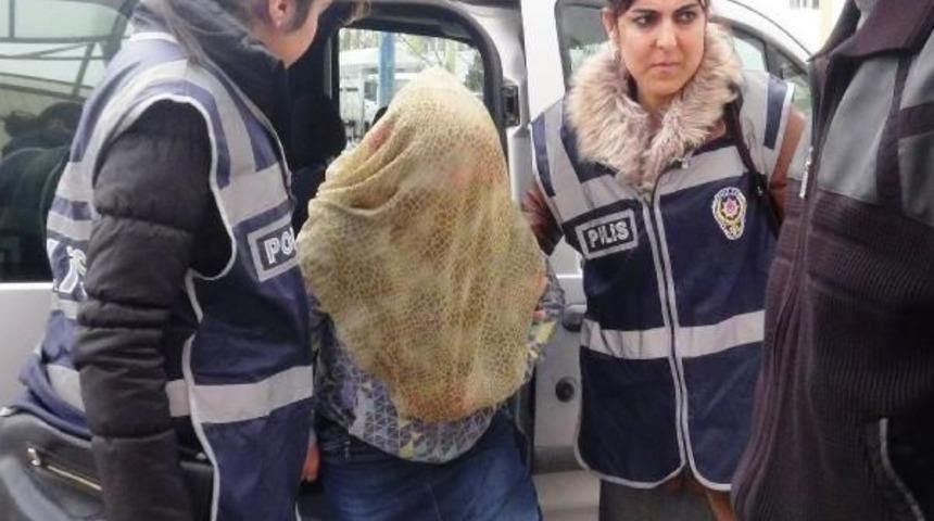 2 G&uuml;nl&uuml;k Bebeğini Sokağa Terk Eden Anne Bulundu