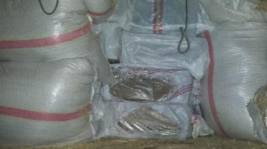 Amasya'da 48 Bin Paket Ka&ccedil;ak Sigara Ele Ge&ccedil;irildi