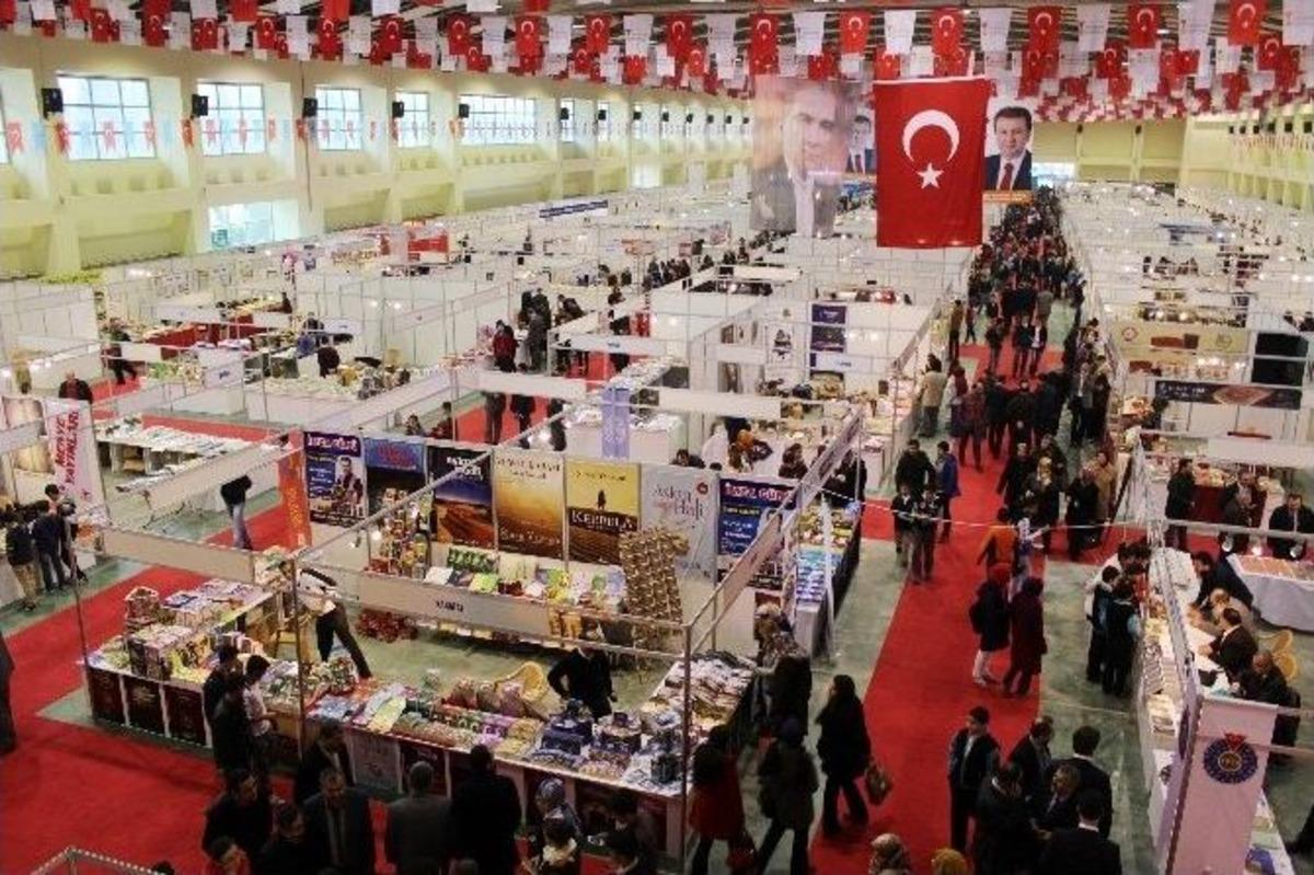 Kahramanmaraş 1. Kitap Fuarı A&ccedil;ıldı