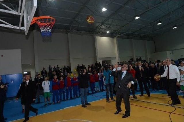 Bir Spor Salonu Da Samanlı’ya