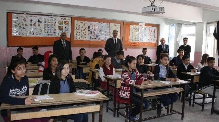 Yozgat Milli Eğitim M&uuml;d&uuml;r&uuml; Saim Kuş Şefaatli İl&ccedil;esini Ziyaret Etti