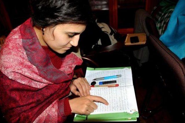 Tarihi K&uuml;t&uuml;phanedeki Osmanlıca Kursuna İlgi 1