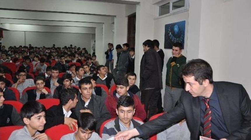 &Ouml;ğrenci Ve Memurlara Sigaranın Zararları Anlatıldı