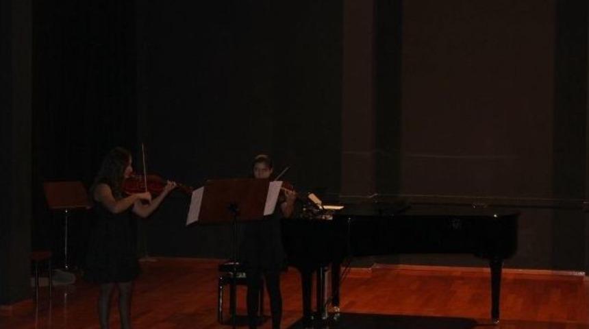 A&uuml;&rsquo;de &rsquo;&rsquo;yaylı &Ccedil;algılar Konseri&rsquo;&rsquo;