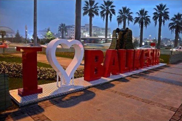 Balıkesir de  ne Mutlu T&uuml;rk&uuml;m Diyene  Krizi (2) 1