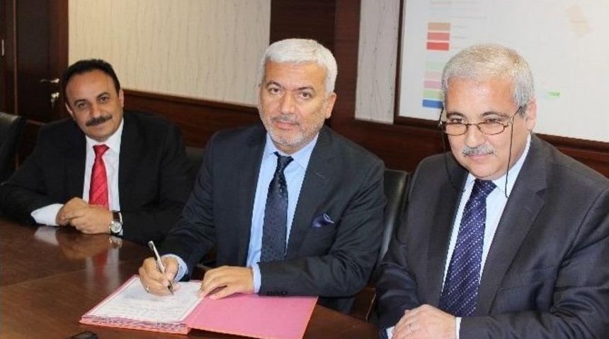 İş İdamlarından Eğitime Destek