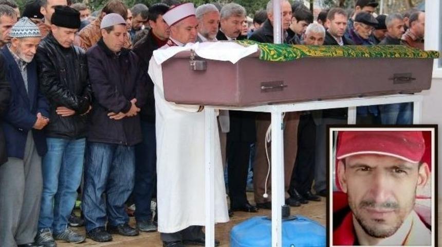 Kazada &Ouml;len Belediye &Ccedil;alışanı Toprağa Verildi