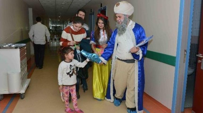 Konservatuar &Ouml;ğrencilerinden Anlamlı Ziyaret