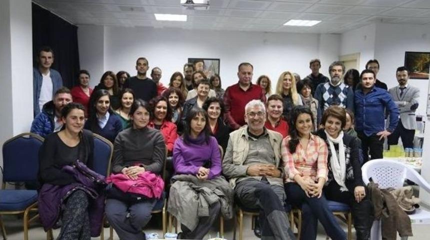 D&uuml;zce Fotoğraf&ccedil;ılar İ&ccedil;in Bir &Ccedil;ekim Merkezi