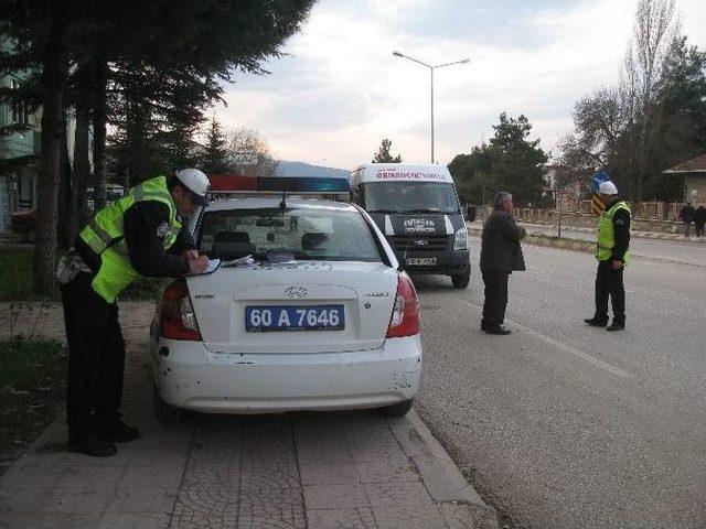 Niksar’da Kar Lastiği Denetimi Yapıldı