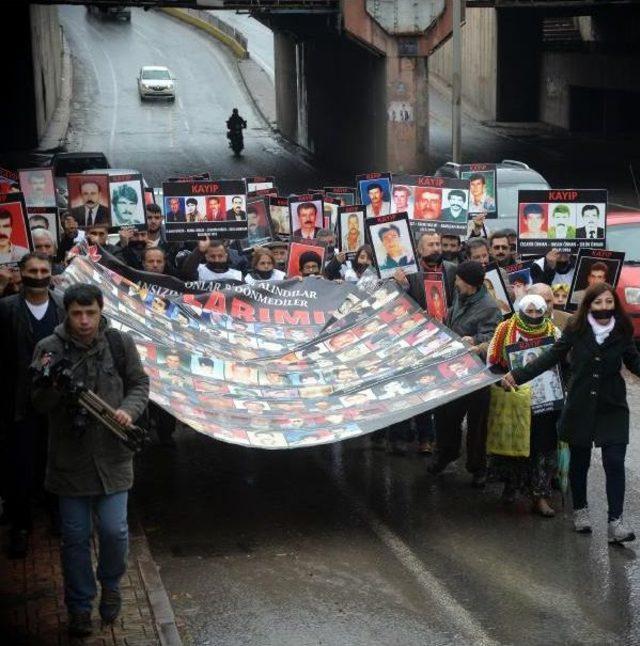 Diyarbakır'da Faili Meçhul Cinayetleri Protesto İçin Sessiz Yürüyüş