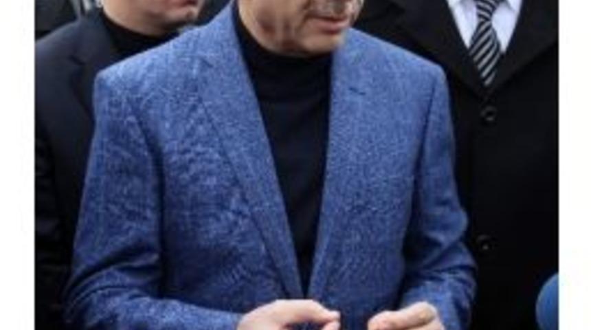 Bakan Eker İle Muhabir Arasında İlgin&ccedil; &ldquo;osmanlıca&rdquo; Diyaloğu