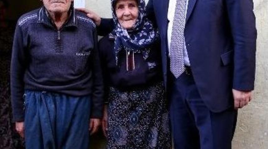 Başkan Fadıloğlu Mehmet Ve Emine Ok&rsquo;u Evinde Ziyaret Etti