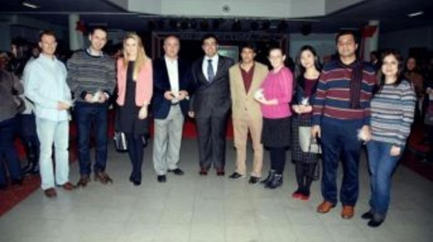 Kent Konseyi&rsquo;nin Yabancı G&ouml;n&uuml;ll&uuml;lerinden Projelere Destek