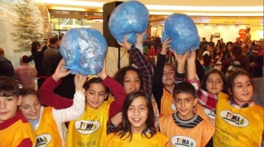 D&uuml;nya Toprak Ve D&uuml;nya G&ouml;n&uuml;ll&uuml;ler G&uuml;n&uuml;