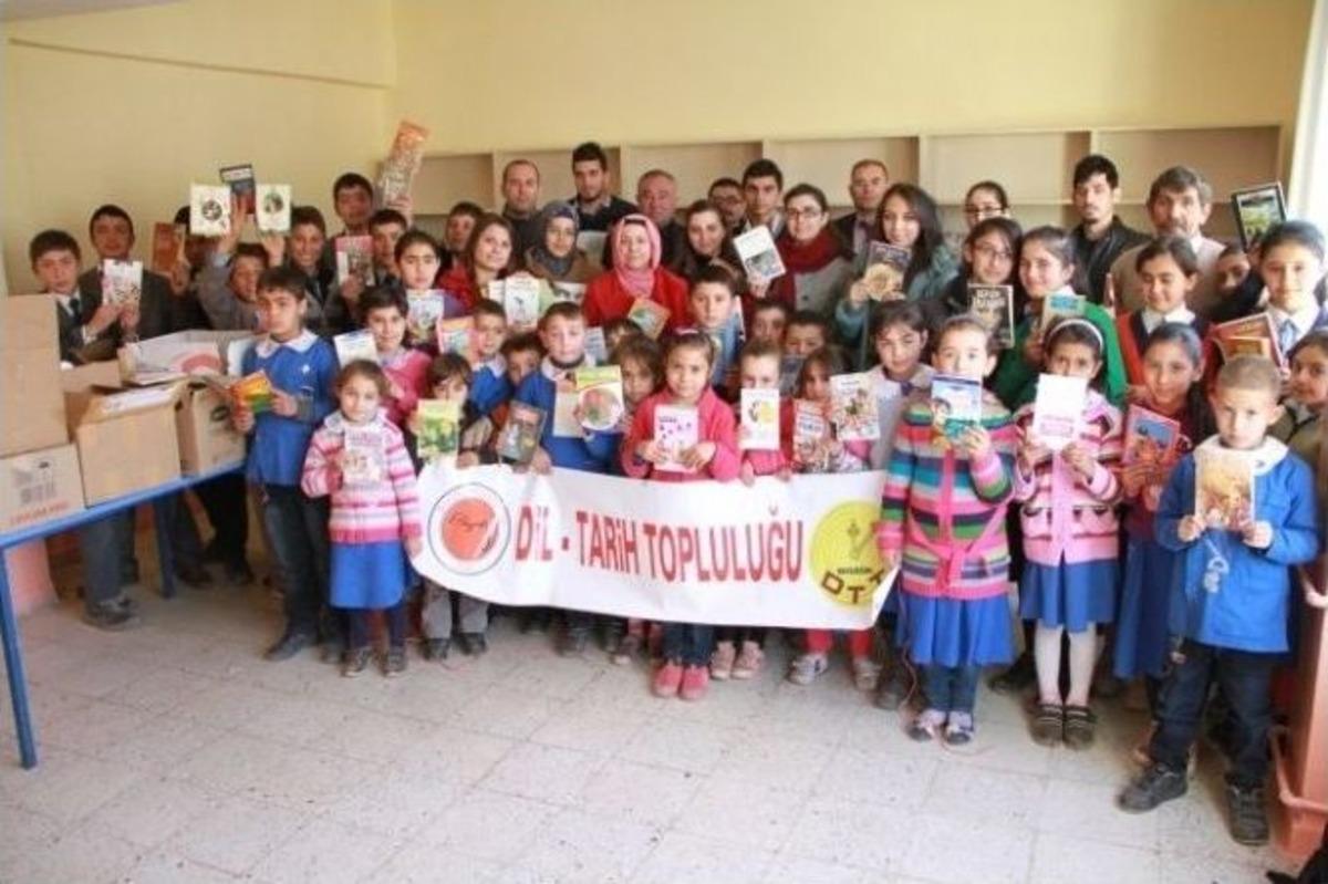 Bozok &Uuml;niversitesi Dil Tarih Topluluğu &ldquo;kitap Kumbarası Projesi&rdquo; İle Okunmayan Kitapları Değerlendirecek