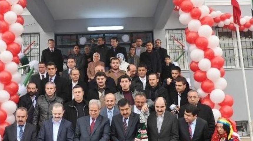 Filistin Vakfı Kız Anadolu İmam Hatip Lisesi T&ouml;renle A&ccedil;ıldı
