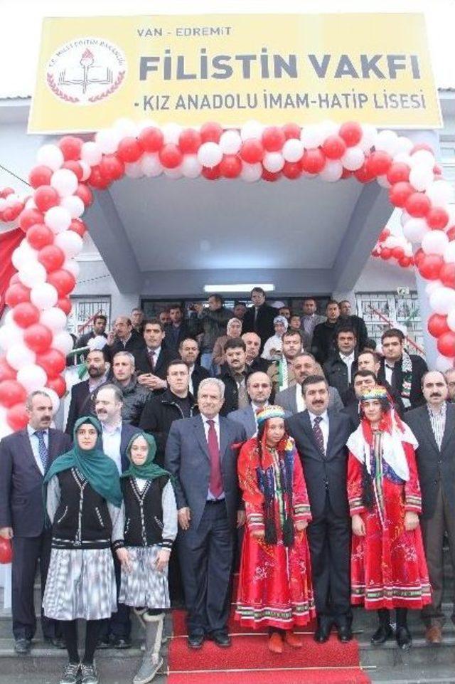 Filistin Vakfı Kız Anadolu İmam Hatip Lisesi Törenle Açıldı