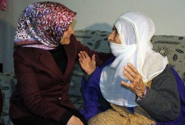 103 Yaşındaki Fatma Teyzeye Başbakan Eşinden Ziyaret 2