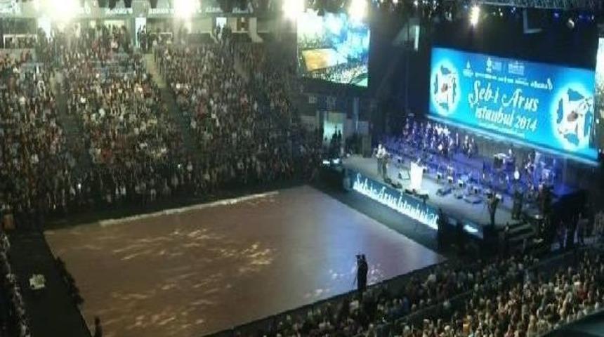 Yavuz Bing&ouml;l Mevlana'nın Etme İsimli Şiirinden Bestelediği İlahiyi Seslendirdi