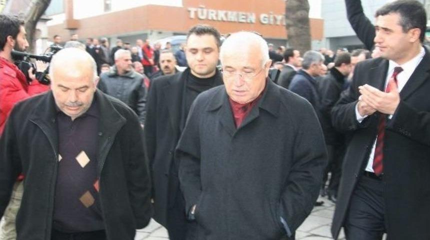 Elitaş&rsquo;ın Ağabeyinin Cenazesine &Ccedil;i&ccedil;ek, Akdoğan Ve Bozdağ Da Katıldı