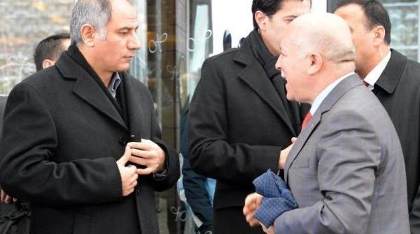 Bakan Ala'dan Sorulara Yanıt Yok