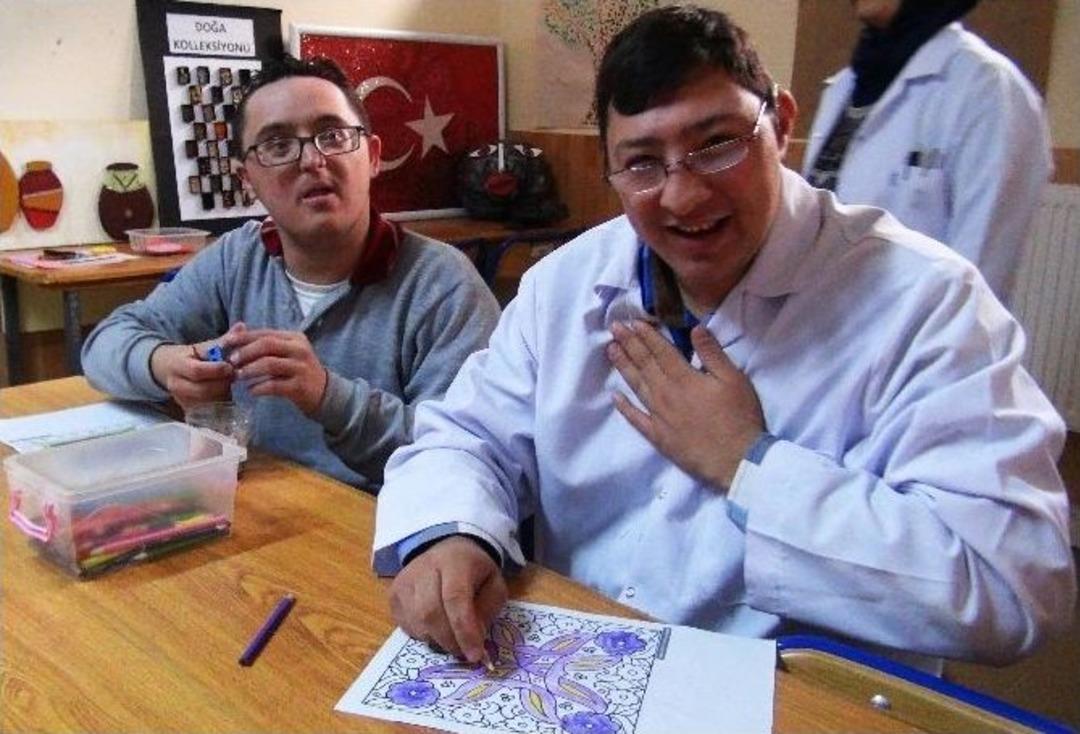 &Ouml;zel &Ccedil;ocuklara &Ouml;zel İlgi