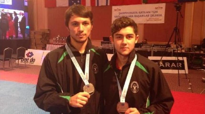 Bornovalı Tekvandocular 2'nci Oldu