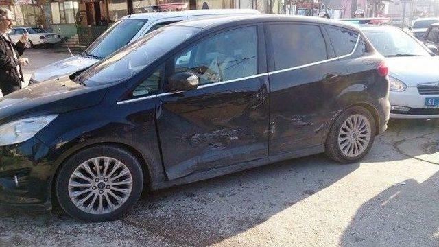 Ters Yöne Girdi, Polisi Görünce Kaçmaya Başladı