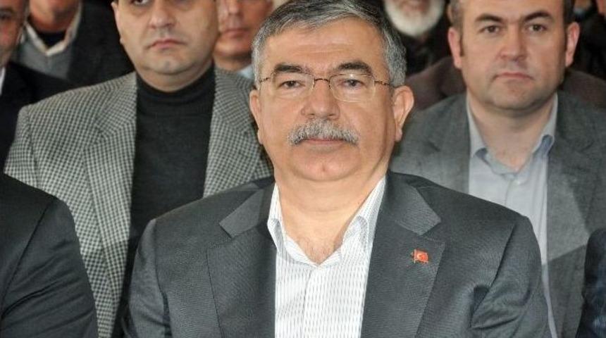 Milli Savunma Bakanı İsmet Yılmaz: