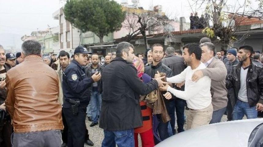 M&uuml;teahhit Mağdurları Yol Kapattı