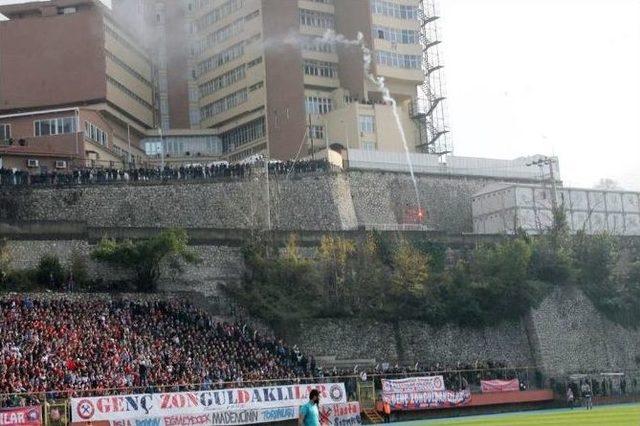 Hastane Penceresinde &ldquo;meşale&rdquo; Paniği 2