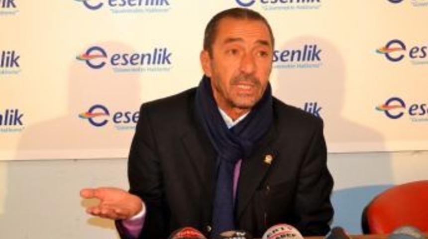 Mustafa Uğur Basına K&uuml;st&uuml;