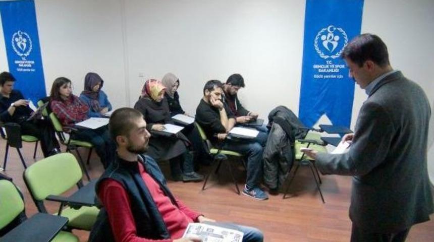 Erzincan'da Osmanlıca Kursuna İlgi B&uuml;y&uuml;k