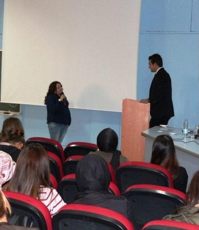 &Ouml;ğrencilere Bankacılık Mesleğinin P&uuml;f Noktaları Anlatıldı 2