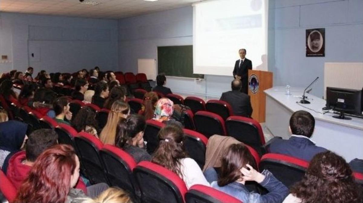 &Ouml;ğrencilere Yerel Y&ouml;netimler Mesleki Eğitim Semineri