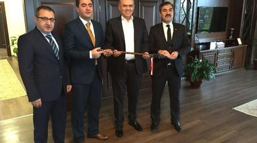 Ahlat Belediyesi Ve &Ccedil;ekmek&ouml;y Belediyesi &lsquo;kardeş&rsquo; Oldu