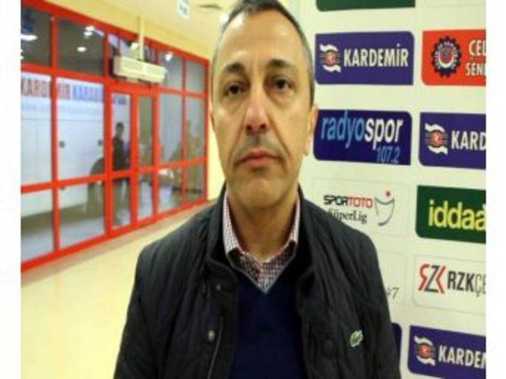 Kardemir Karabükspor, Bursaspor Galibiyetinin Sevincini Yaşıyor