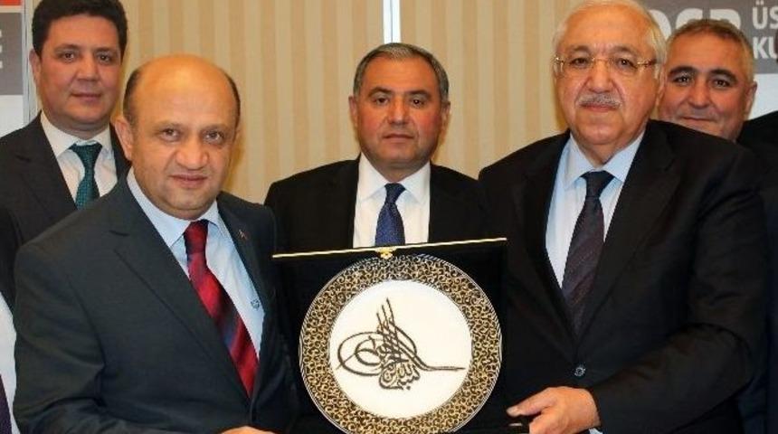 Nakıboğlu, Bakan Işık İle Bir Araya Geldi