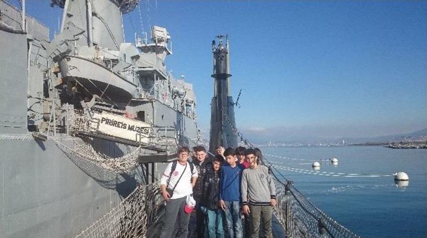 Kula 4 Eyl&uuml;l Ortaokulu&rsquo;nun Renkli İzmir Turu