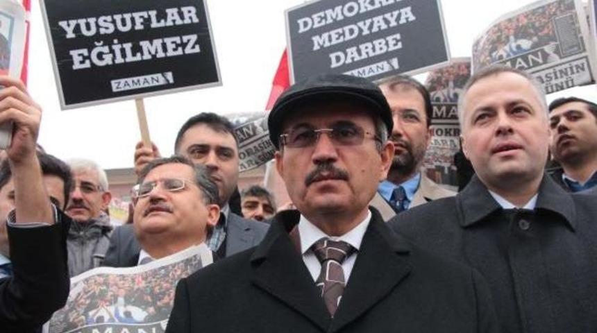 Manisa Adliyesi &Ouml;n&uuml;nde '14 Aralık' Protestosu