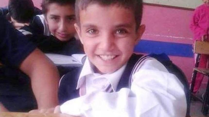 Barakanın Altında Kalarak &Ouml;len Minik Berhat Toprağa Verildi